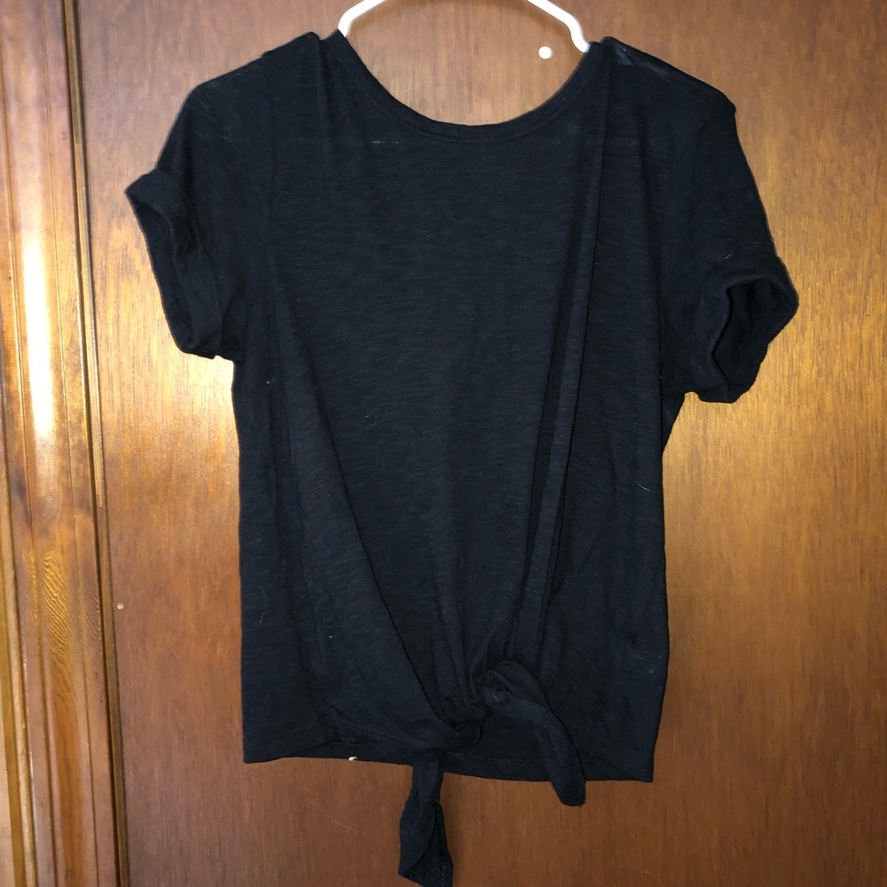 Black shirt